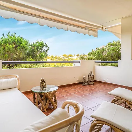 2 Bedroom Gorgeous In Apartment *