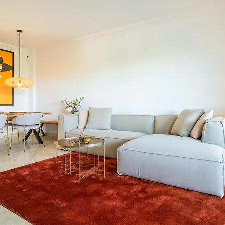 2 Bedroom Gorgeous In